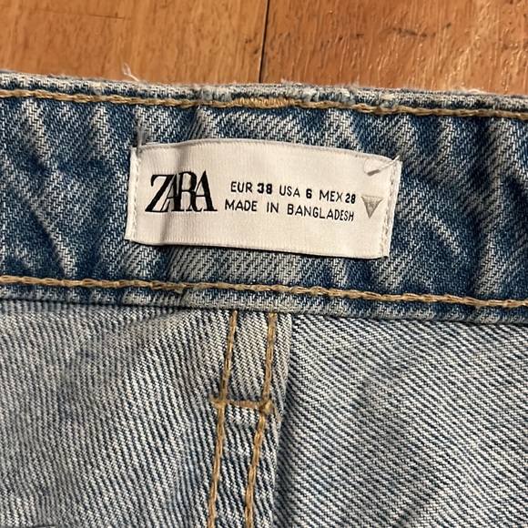 Zara Jeans - US size 6 - Picture 2 of 2